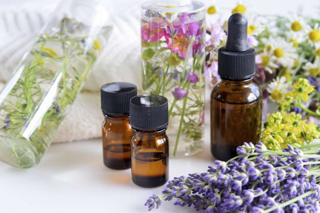 3 best natural oils you should have in your cosmetic bag